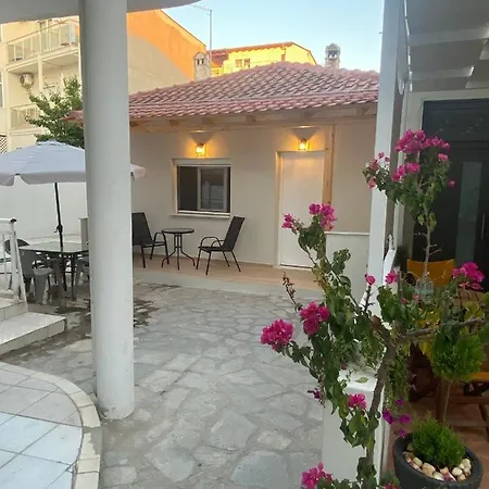 Little Aparthotel 3*