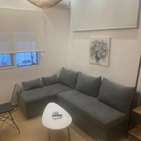 Little Aparthotel *